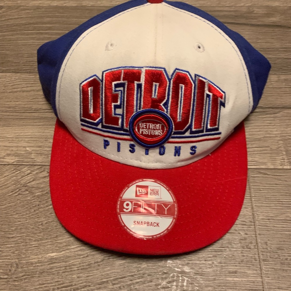 New era SnapBack Detroit pistons